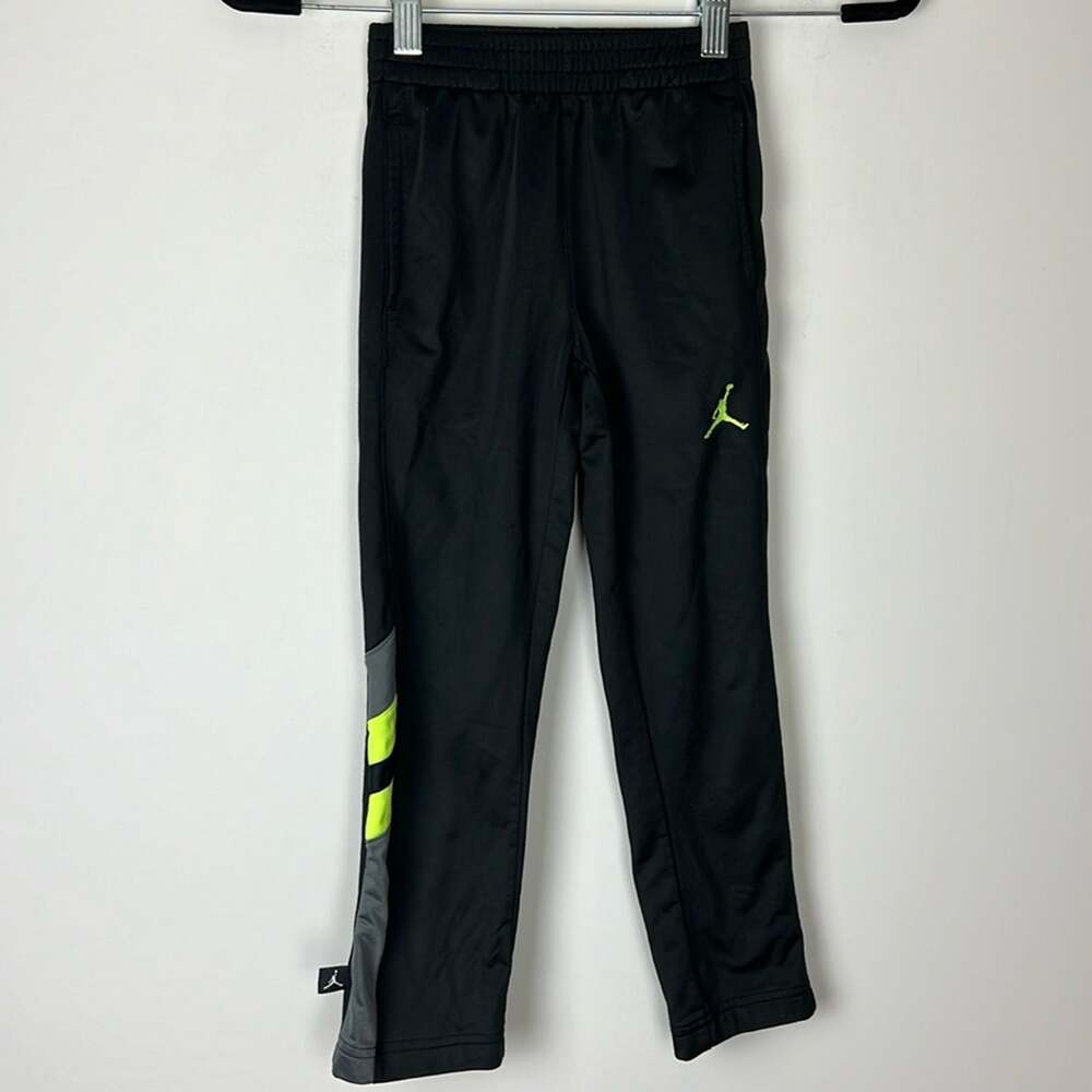 Jordan Joggers - Boys 6 (M)